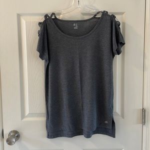 ✨5 for $25✨Gap Fit (S) gray tshirt.